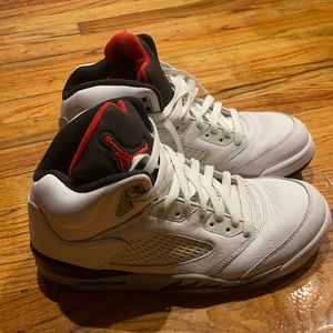 Jordan 5 Retro